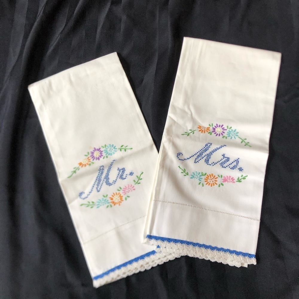 Vtg Embroidered Mr. and Mrs. Pillow Cases